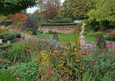 Raised Herbaceous Border 1512662577