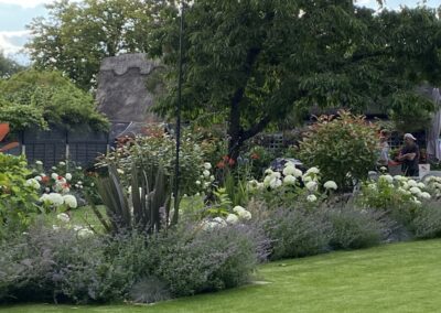 Large Family Garden High Wych IMG 4486 1030x773 1
