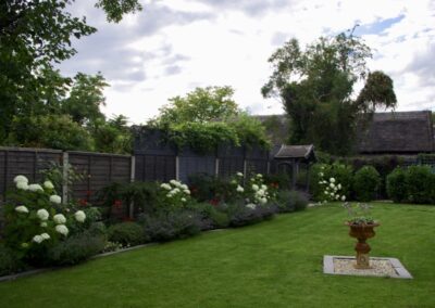 Large Family Garden High Wych Large Family Garden High Wiotch 1 1030x683 1