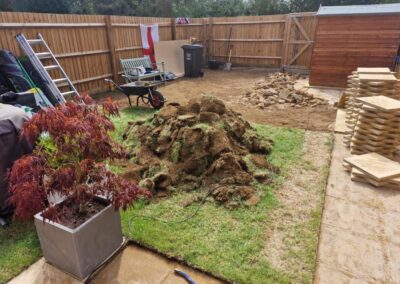 Modern Minimalist Garden Design with Bespoke Garden Room PHOTO 2023 09 18 22 01 04